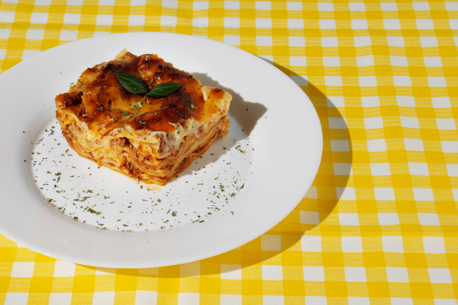 Lasagna in friggitrice ad aria con crosticina dorata