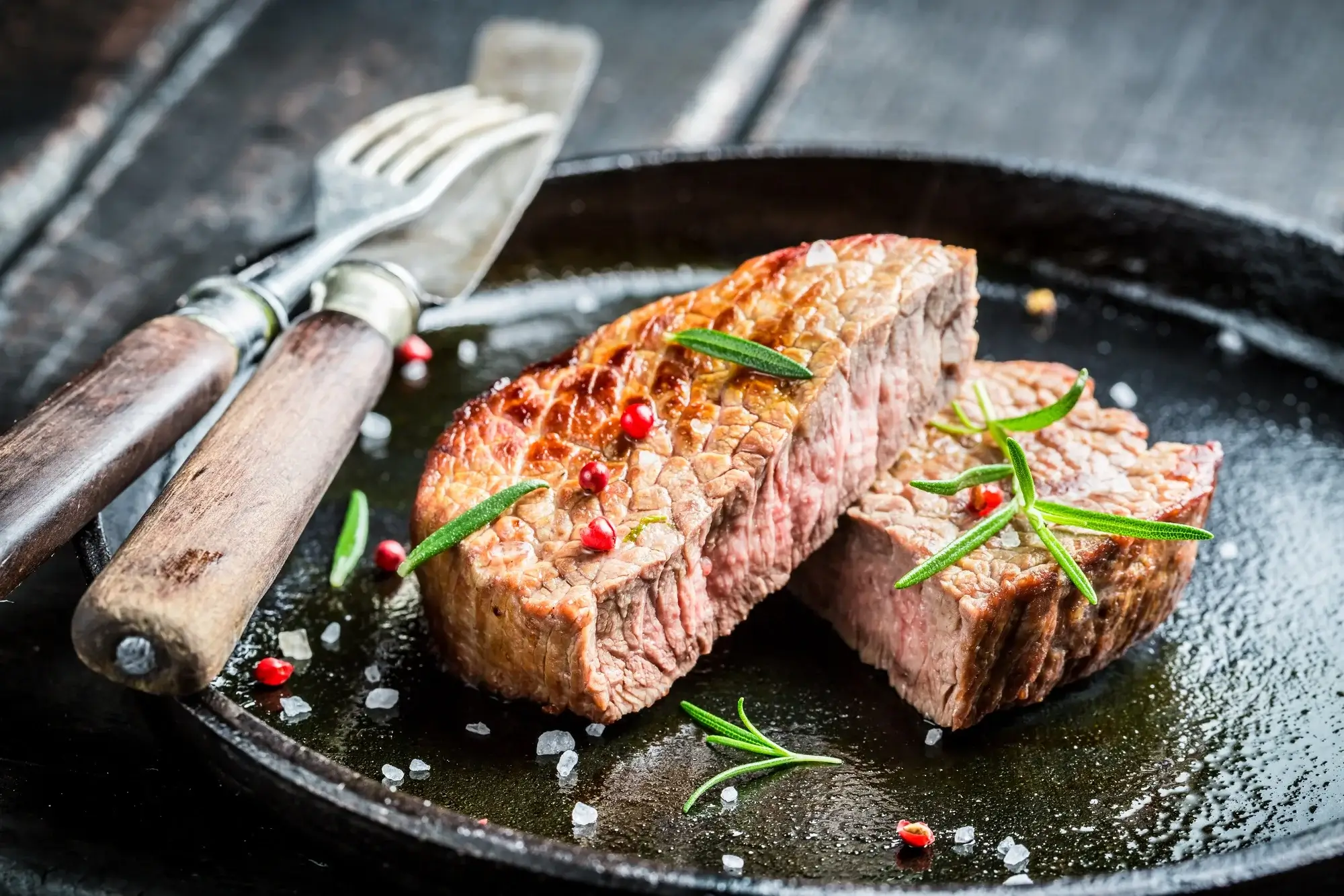Roast beef in friggitrice ad aria cotto alla perfezione.